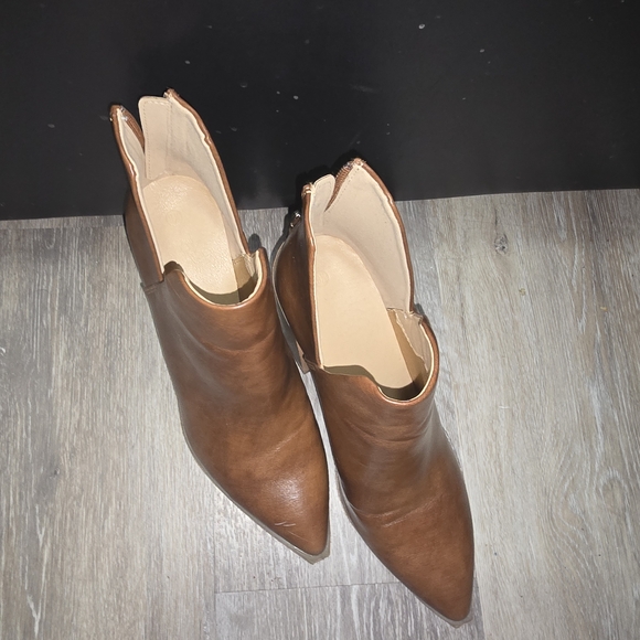 Elegant Brown Ankle Booties - Picture 2 of 5